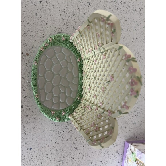 Precious Moments Collection Bridal Party Trellis Cake Topper Figure Not Included - Picture 6 of 10